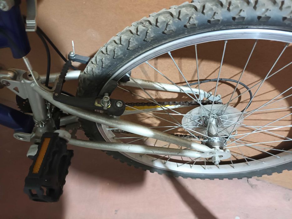 Bicicleta quase nova