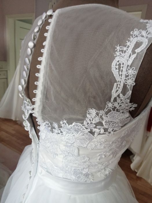 Suknia ślubna 36-38