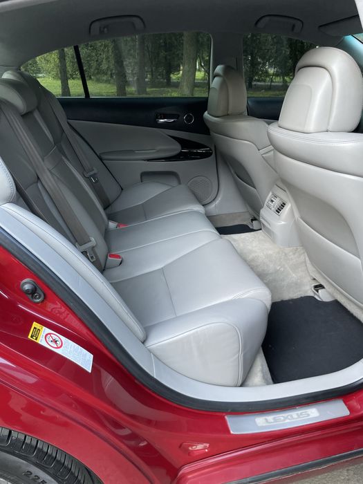 Продам Lexus GS 300