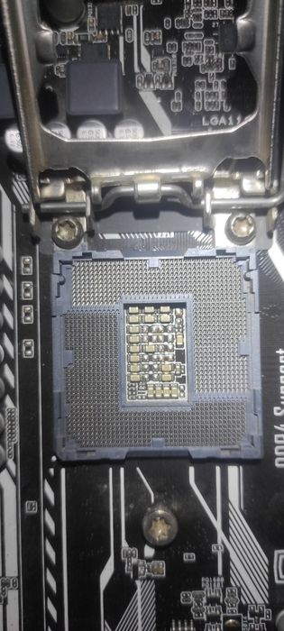 Материнська плата