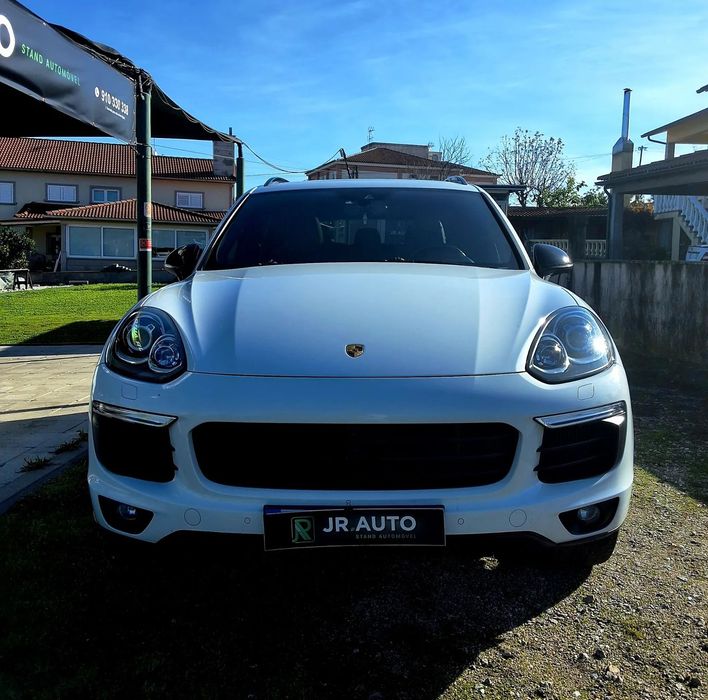 Porsche Cayenne Platinum Edition