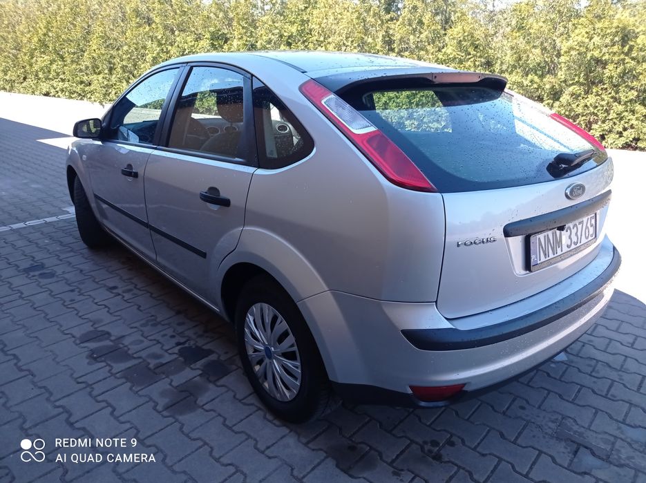 • Ford FOCUS • 1.6 benzyna • 5 drzwi • KLIMATYZACJA •