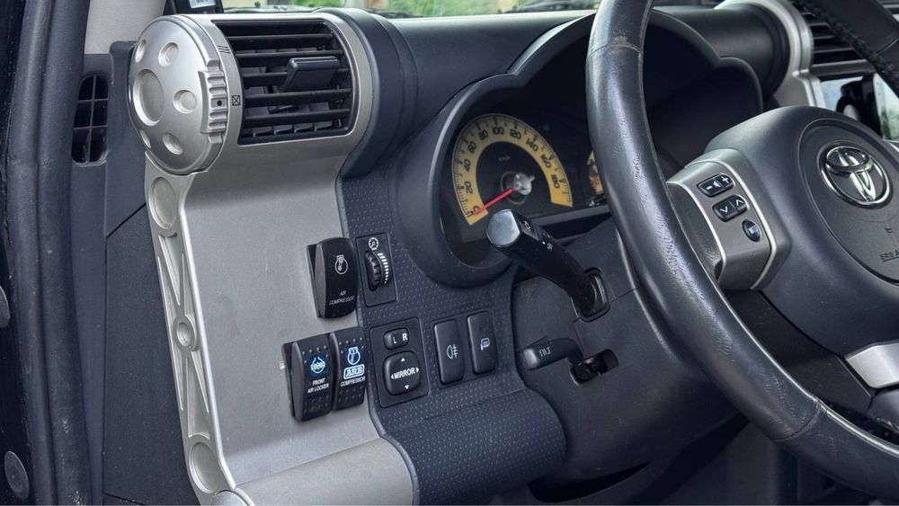 Toyota FJ Cruіser 4.0 OFF Road Обмін