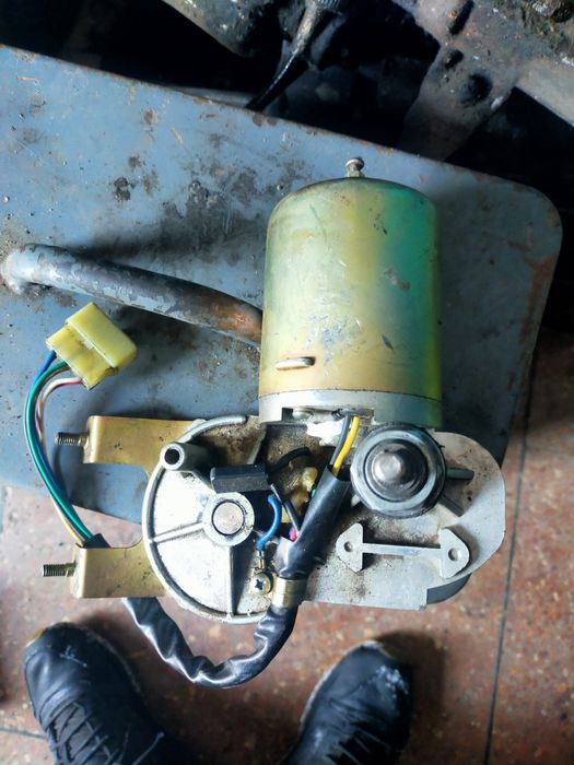 Продам моторчик дворников ЗАЗ Таврия