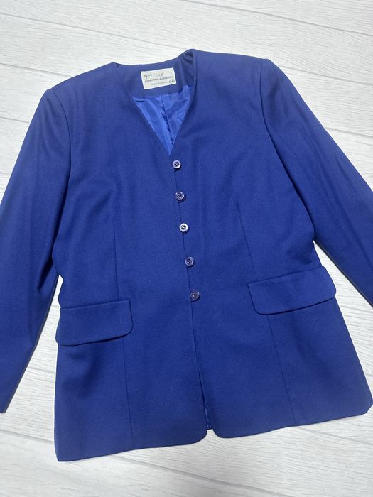 Синій жіночій піджак