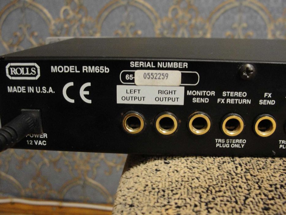 Мікшерський пульт рековий 6 кан. Rolls RM65b