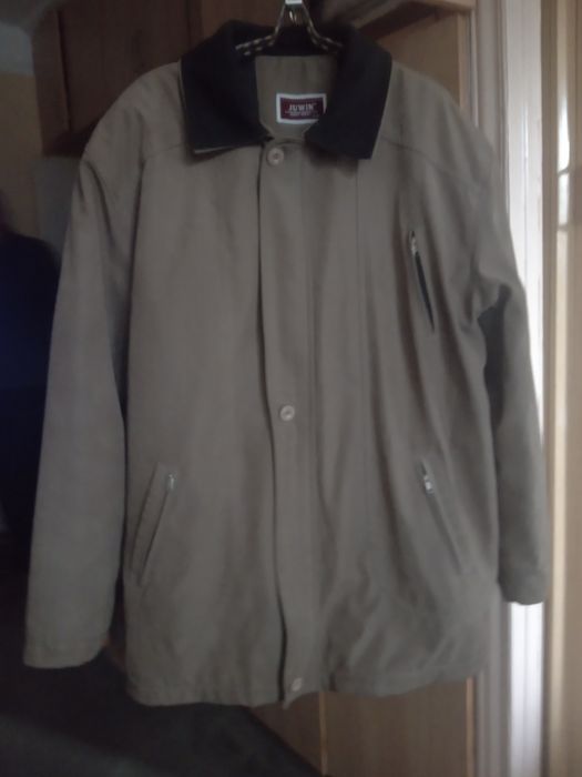 Чоловіча куртка осіння