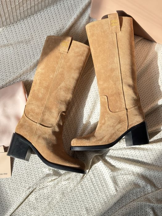 Сапоги Miu Miu замшевые