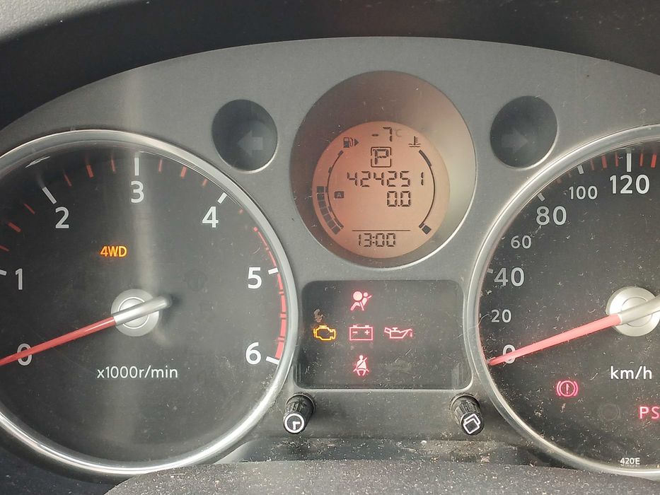 Nissan X-Trail 2.0 dci 4x4 2009r