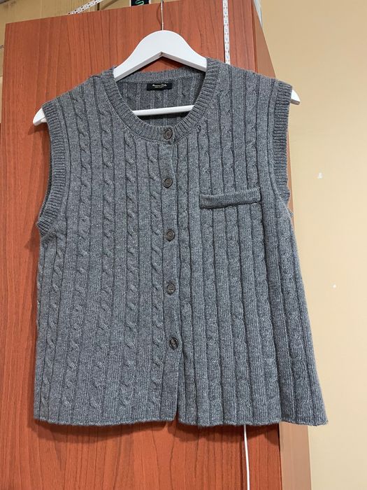 Massimo dutti оригінал стильна безрукавка актуальна шерсть натуральна