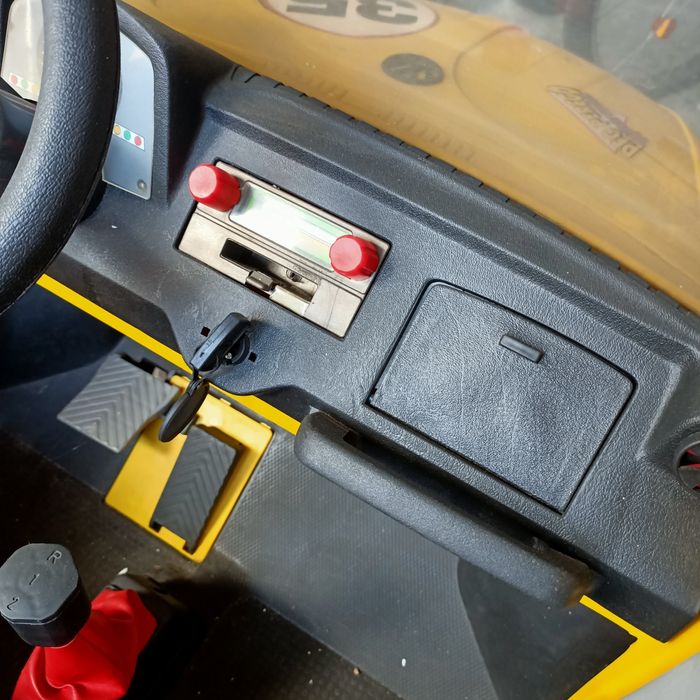 UNIKAT Volkswagen Beetle na akumulator lata 90.
