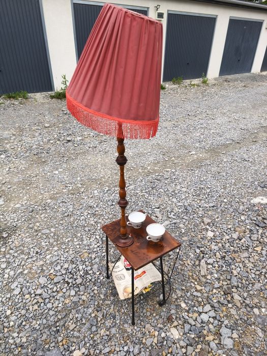 Kultowy Stolik z lampą PRL