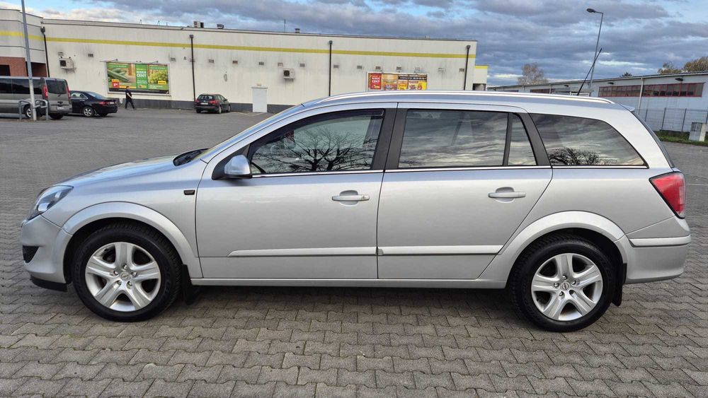 OPEL ASTRA H 1.7 CDTI Cosmo Skóra Xenon Zadbana