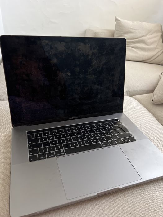 Macbook pro 202064586079683075121
