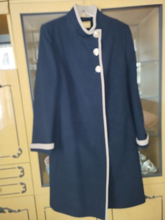 Пальто жіноче демісезонне