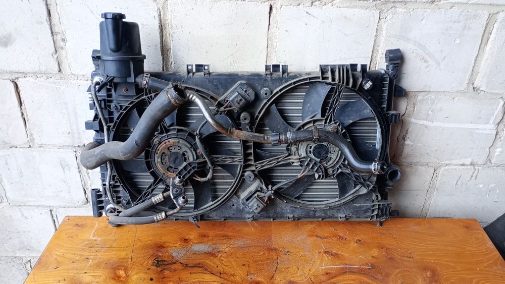 Chłodnica wody wentylatory Insignia 2.0 CDTI