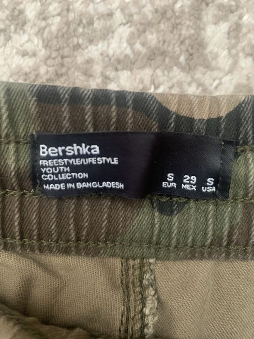 Джогери Bershka S в гарному стані