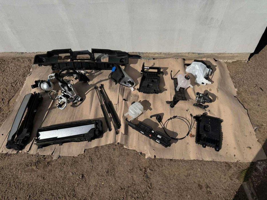 Бачок омивача для Hyundai Ioniq 5 2023  запчастини/РОЗБОРКА