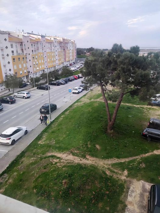 5 Quartos em Corroios