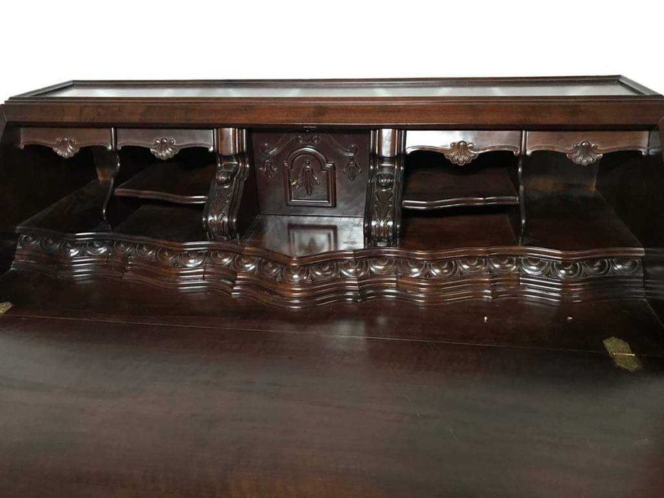 Escrivaninha em Pau Santo