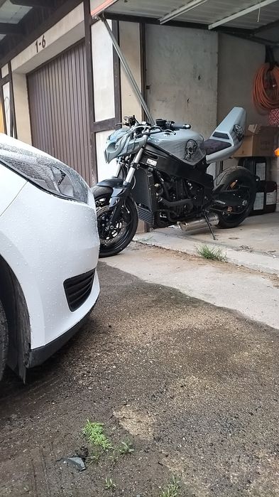 Kawasaki ZXR750H street dance stunt... Młode Wilki projekt streetfighter caffe racer