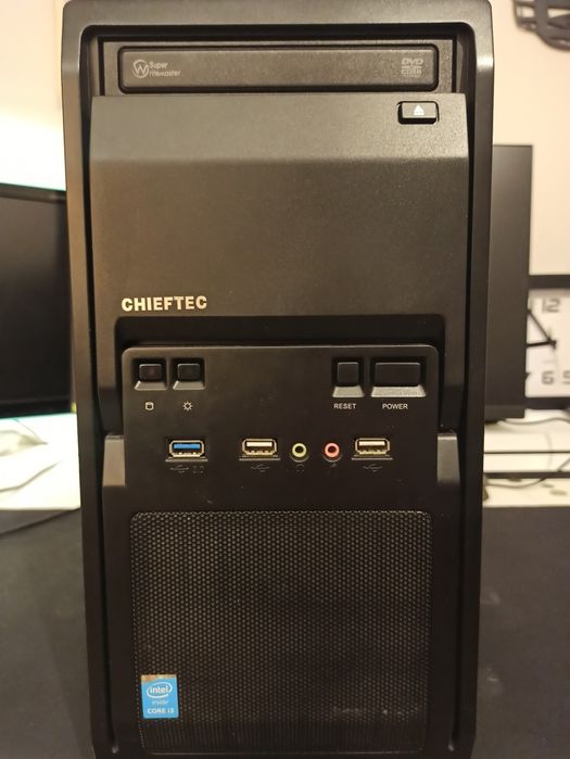 Sprzedam Komputer Stacjonarny