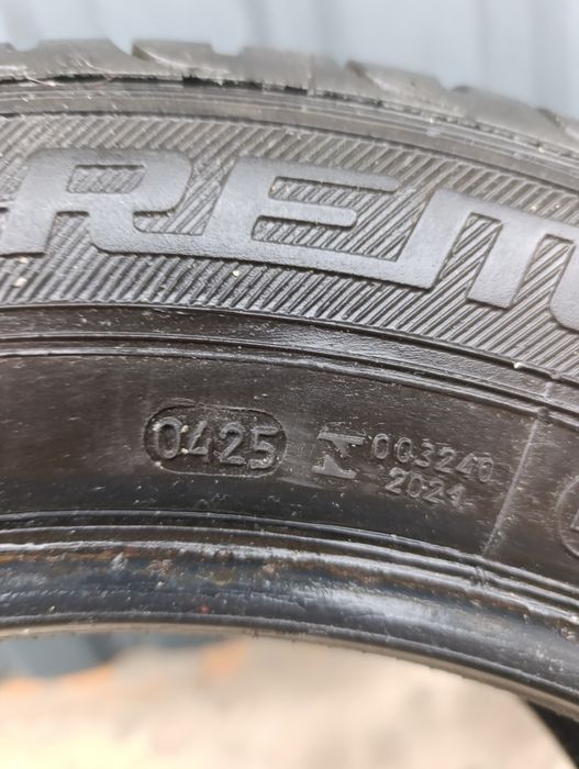 Комплект гуми літо 185 60 R14 стан нової