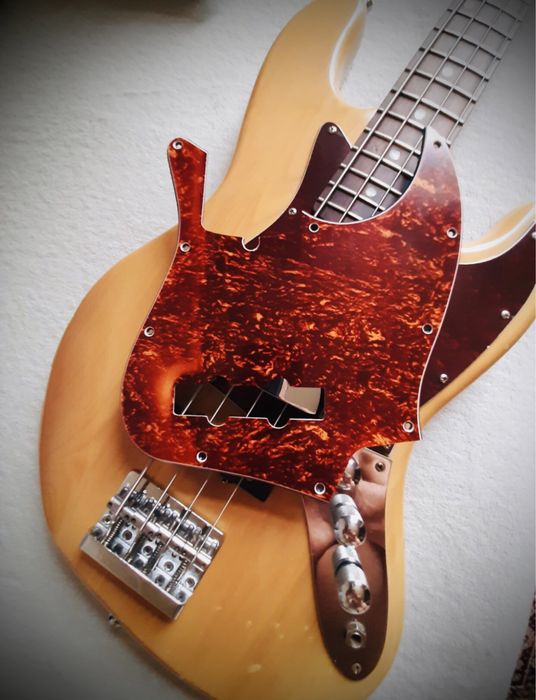Продам пікард Jazz Bass оригінал