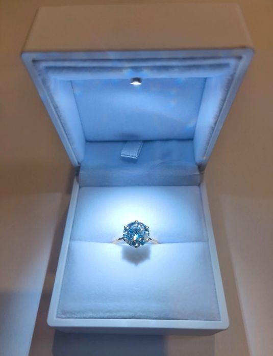 Pierścionek zaręczynowy 14K 3.04 ct E/VVS2 IGI roz. 11