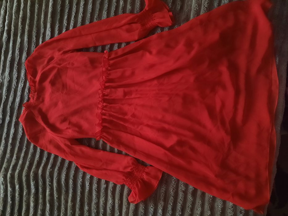 Красива легка сукня