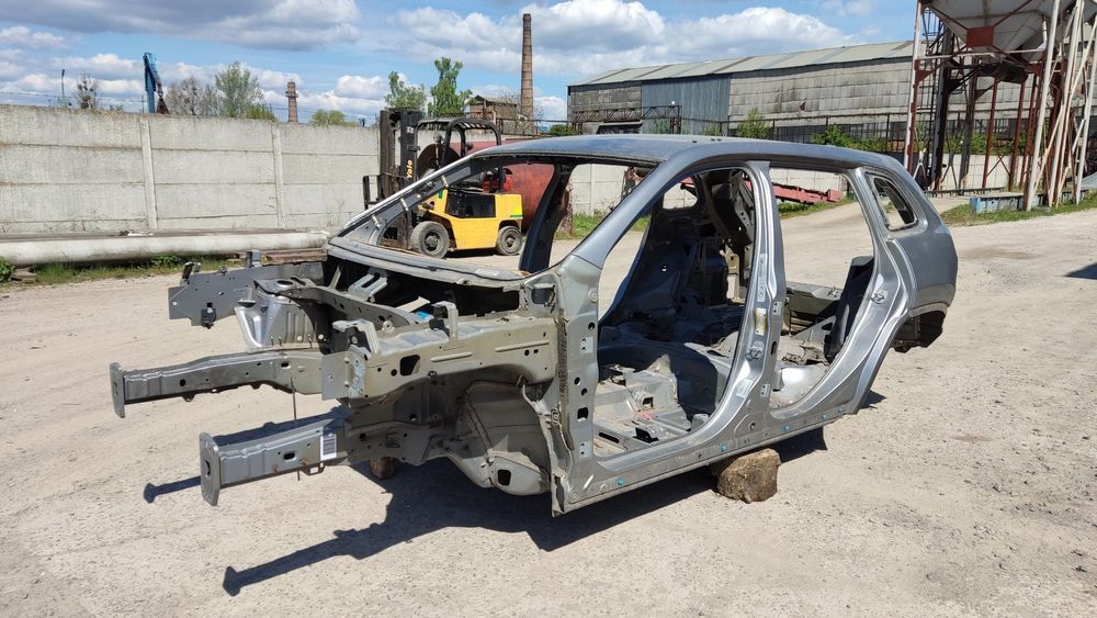 Кузов Четверть Стійка Поріг Криша Лонжерон Jeep Cherokee KL 2013-2018