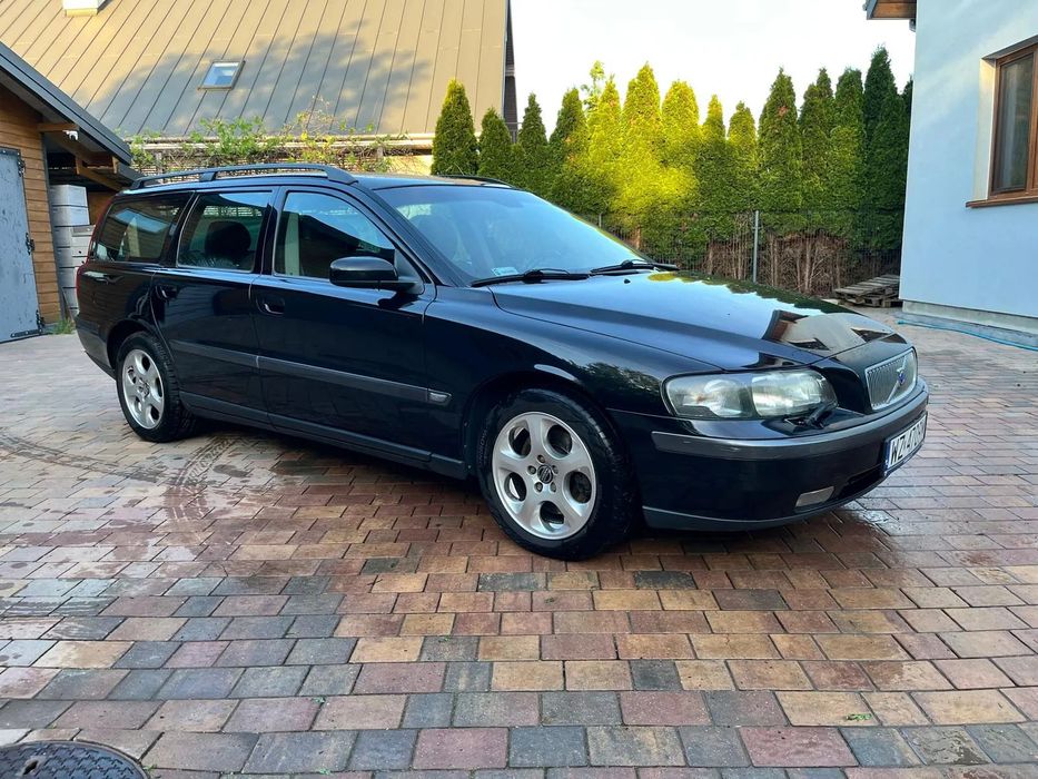 Volvo V70 VOLVO V70 2.4i (LPG) 170KM