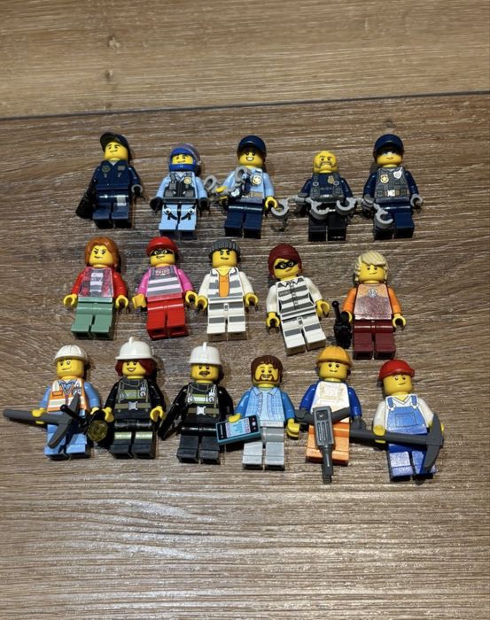 Lego figurki rezerwacja