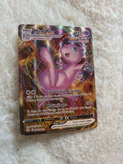 Mew Vmax Dourada (Golpe Fusion)