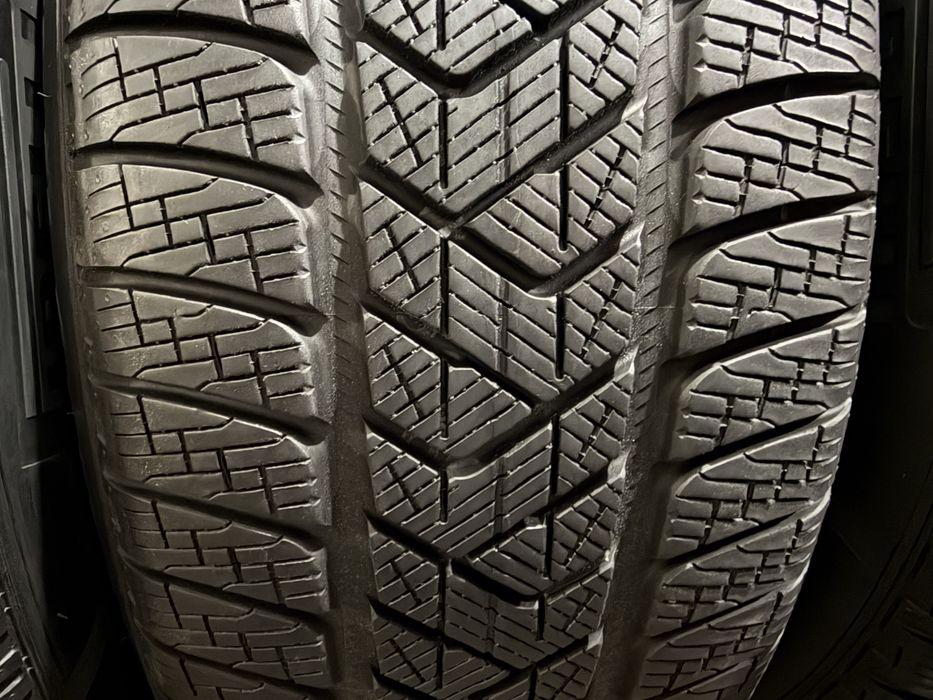 235/60 r19 Pirelli 4шт.