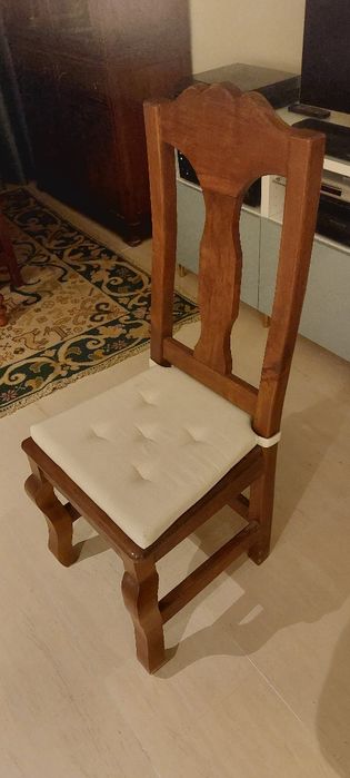 4 quatro cadeiras maciças antigas cerejeira