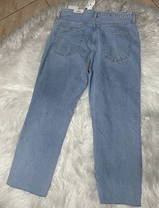 Nowe jasne jeansy Bershka