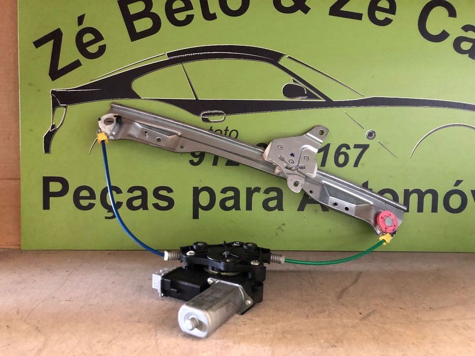 OPEL CORSA E ELEVADOR PORTA FRENTE DIREITA - E083