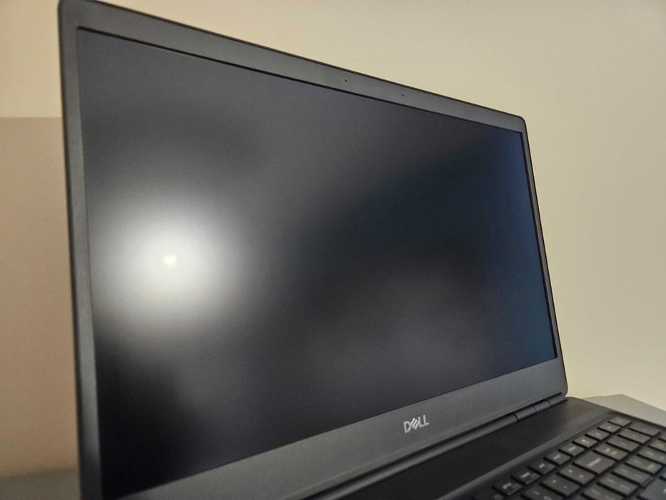 Dell Precision 7550 i7-10750H 16GB/1TB Win11