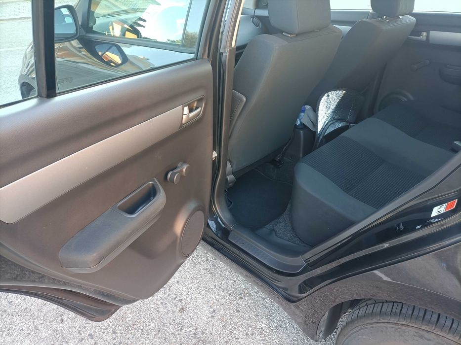 Suzuki Swift 1.3 DDIS GLX 5 Portas Mod. 2008