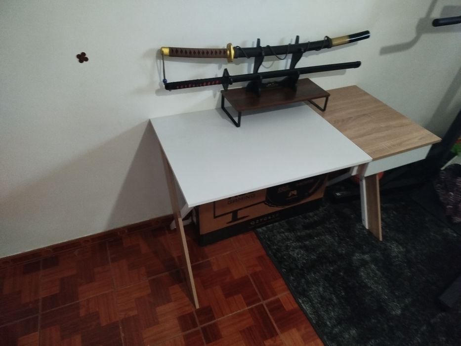 Conjunto, secretária com gaveta e monitor gamer