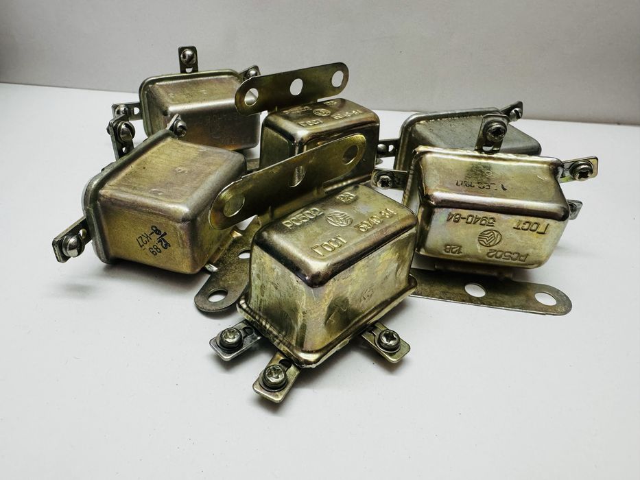 Przekaźnik PC502 NOWY Uaz Gaz Mtz Ził 12V PC 502