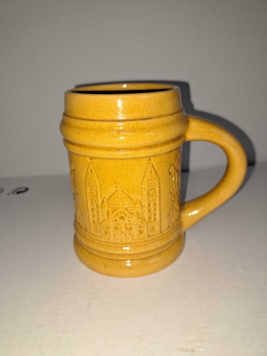 Kufel kufelek ceramiczny żółty