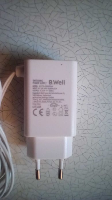 Блок питания 5V 600 mA.