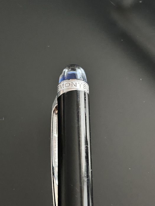Ручка Montblanc StarWalker із дорогоцінної смоли.