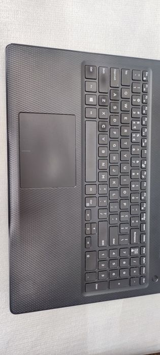 Dell Latitude 3593
