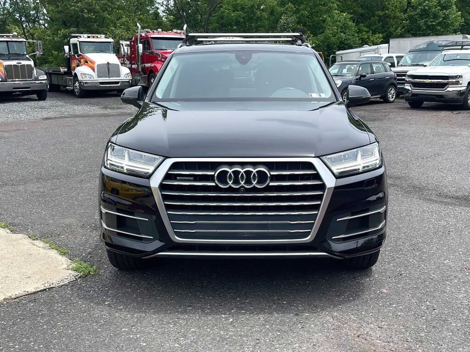 Audi Q7 45 TFSI quattro Premium Plus      2019