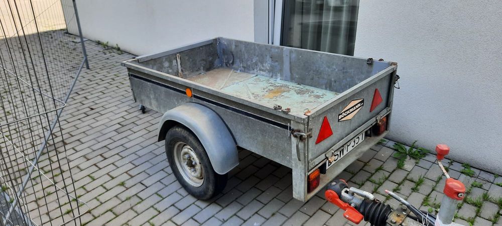 Wynajem przyczepy do przewozu pojazdów do 2t