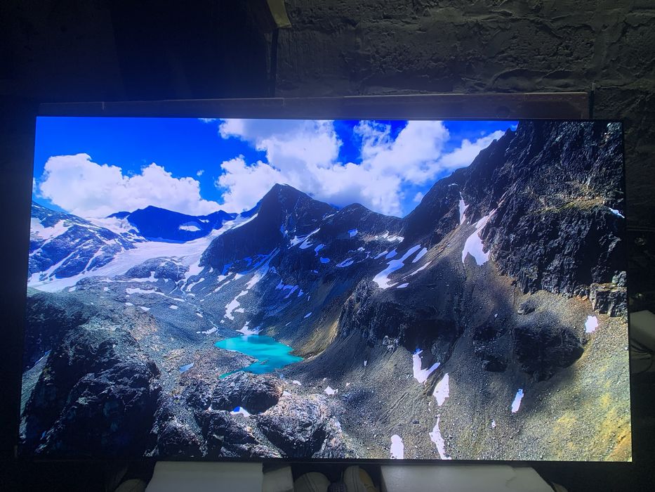 Телевізор Samsung QE43Q60D