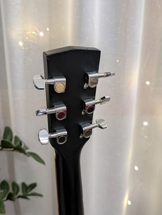 Акустическая гитара Cort AD810